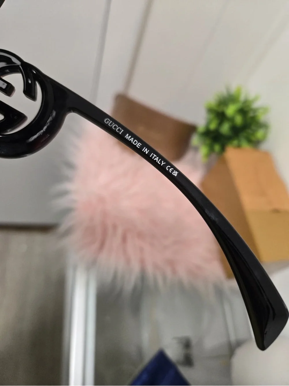 Gucci Black Oversized Logo Square Sunglasses